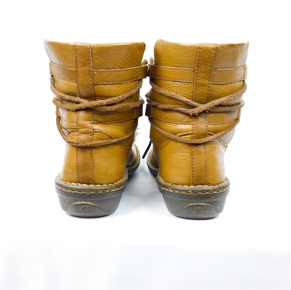 UGG Australia Akadia Lace Up Winter Boots size 9 - Picture 10 of 10